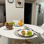 Cinderella With Free Parking Apartament *