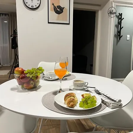 Cinderella With Free Parking Apartmán *