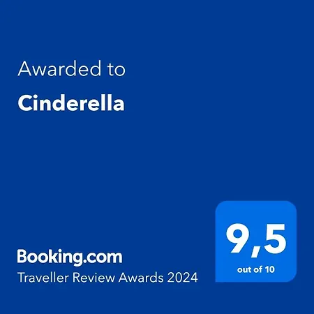 Cinderella With Free Parking Pula