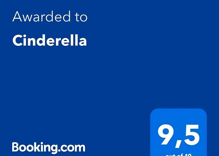 Cinderella With Free Parking بولا