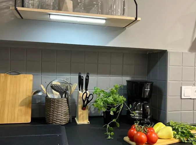 Cinderella With Free Parking Pula