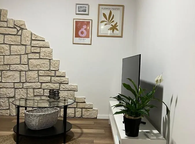 Cinderella With Free Parking Lejlighed Pula